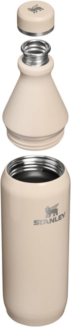 Stanley 20oz Streamline Water Bottle - Champagne