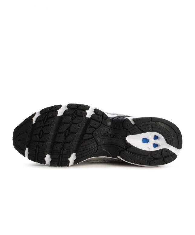 New Balance Mens 740 Shoes - Silver