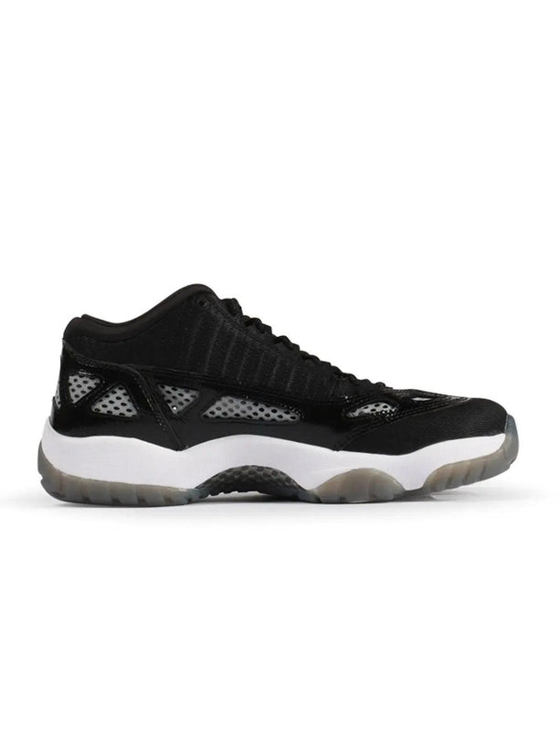 AIR JORDAN RETRO 11 LOW 'BLACK/WHITE' AIR JORDAN