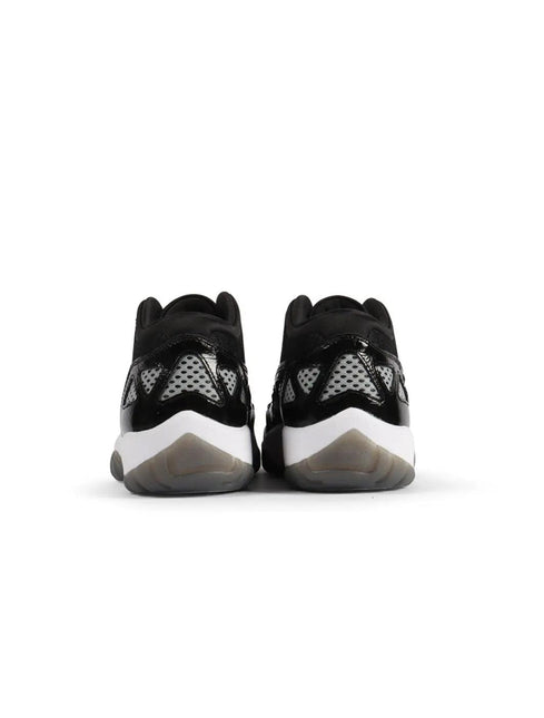 AIR JORDAN RETRO 11 LOW 'BLACK/WHITE' AIR JORDAN