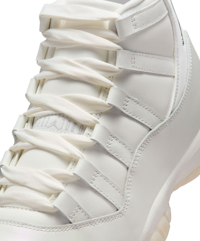 Air Jordan Womens 11 Retro - Pearl