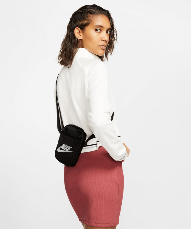Nike Adult Unisex Heritage Bag - Black