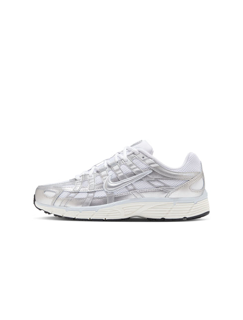 Nike Womens P-6000 - White/Metallic Silver