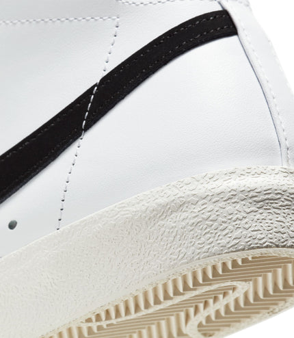 Nike Blazer Mid '77 para mujer, blanco/negro-vela