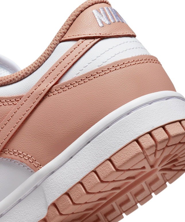 Nike Dunk Low para mujer - Rosa susurro
