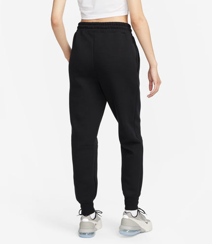Chaqueta cortavientos Nike Sportswear Tech Fleece para mujer, color negro