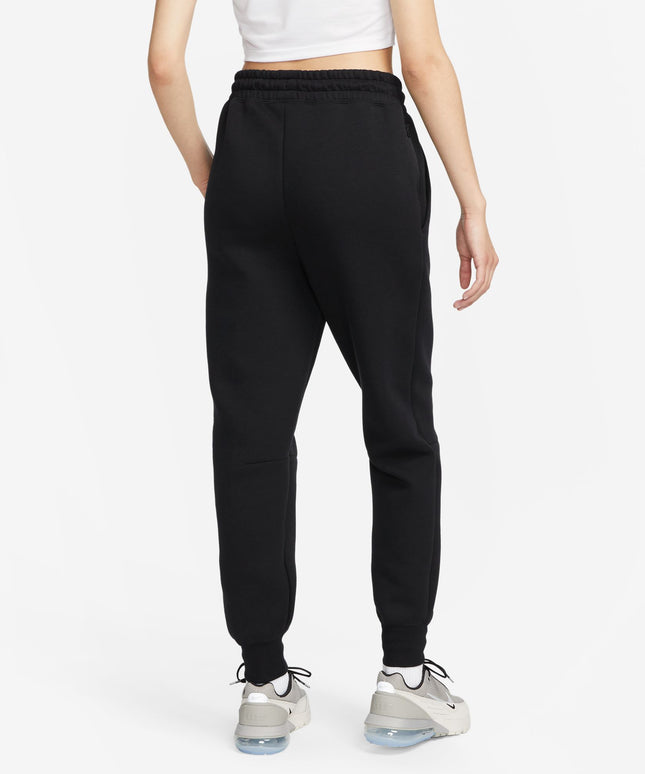 Chaqueta cortavientos Nike Sportswear Tech Fleece para mujer, color negro