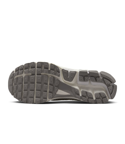 Nike Mens Zoom Vomero 5 - Sail