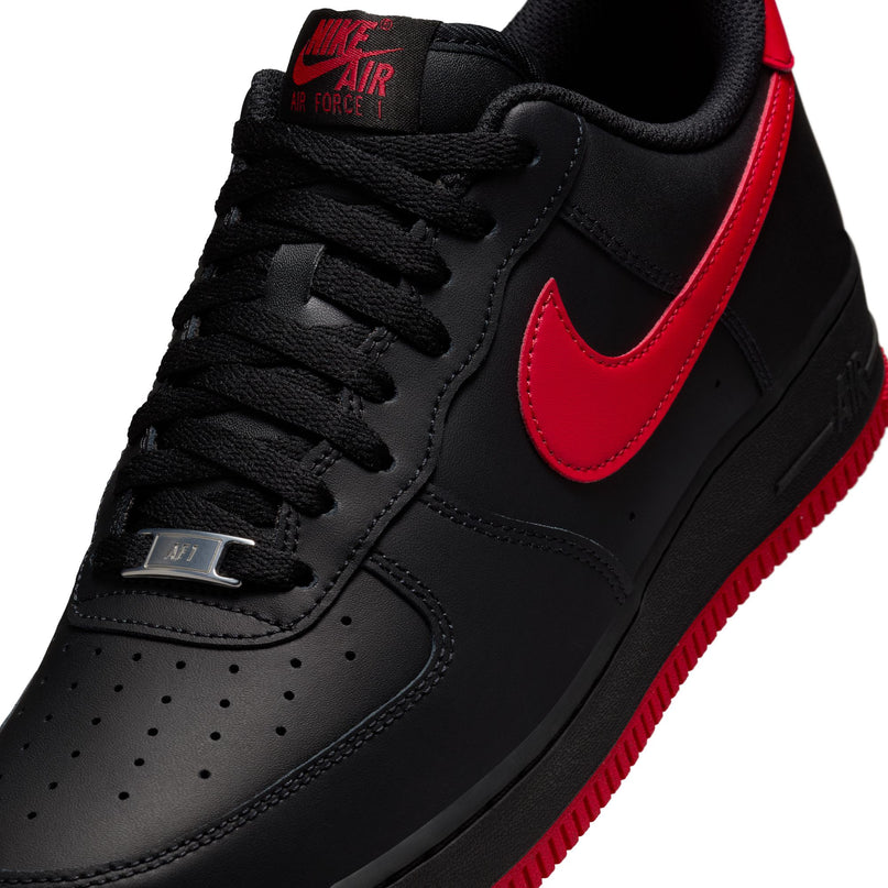 Nike Mens Air Force 1 '07 - Black/University Red