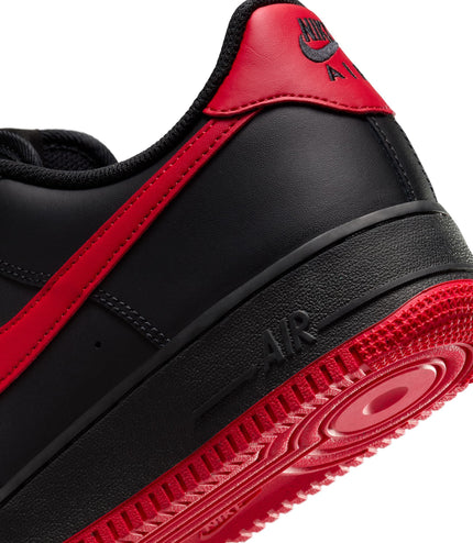 Nike Mens Air Force 1 '07 - Black/University Red