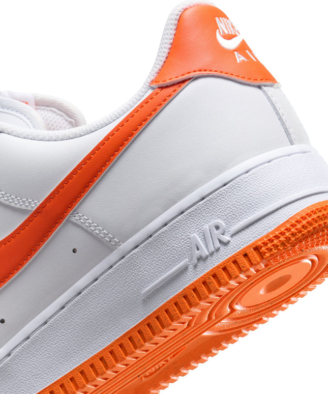Nike Air Force 1 '07 para hombre - Blanco/Naranja de seguridad