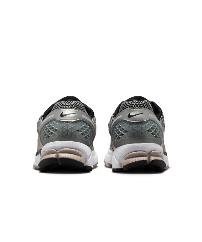 Nike Mens Zoom Vomero 5 - Metallic Silver