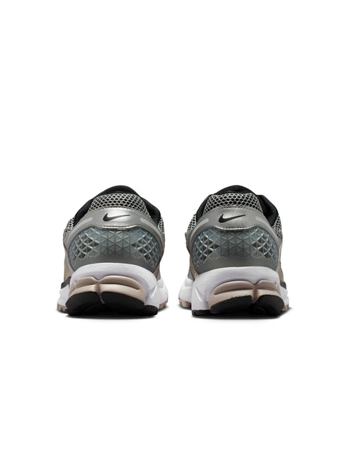 Nike Mens Zoom Vomero 5 - Metallic Silver