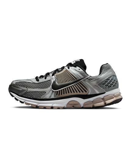 Nike Mens Zoom Vomero 5 - Metallic Silver