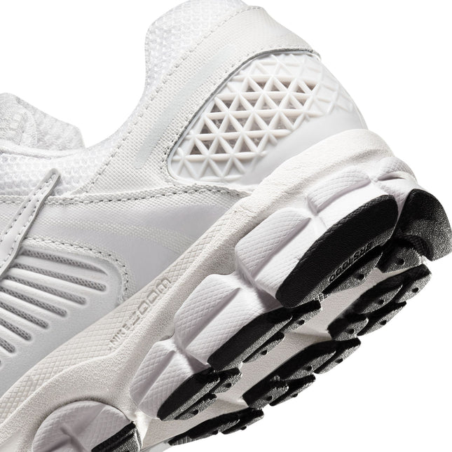 Nike Womens Zoom Vomero 5 - Triple White