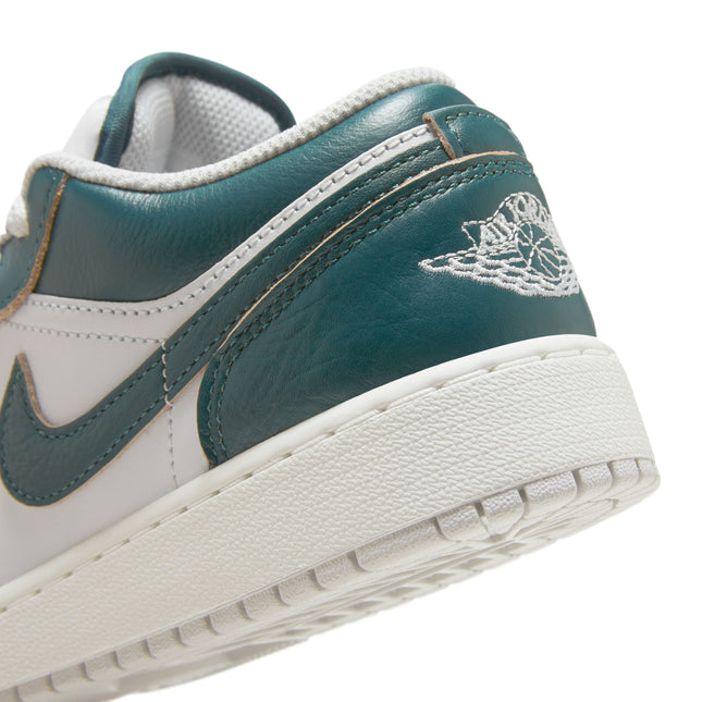 Air Jordan Big Kids 1 Low Se - Oxidized Green/White-Sail