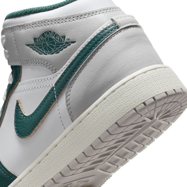 Air Jordan Big Kids 1 Mid - White/Oxidized Green