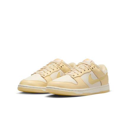 Nike Dunk Low para mujer - Muselina/Dorado