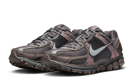 Nike Zoom Vomero 5 para hombre - Cave Stone