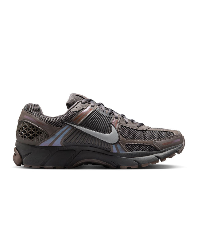 Nike Zoom Vomero 5 para hombre - Cave Stone