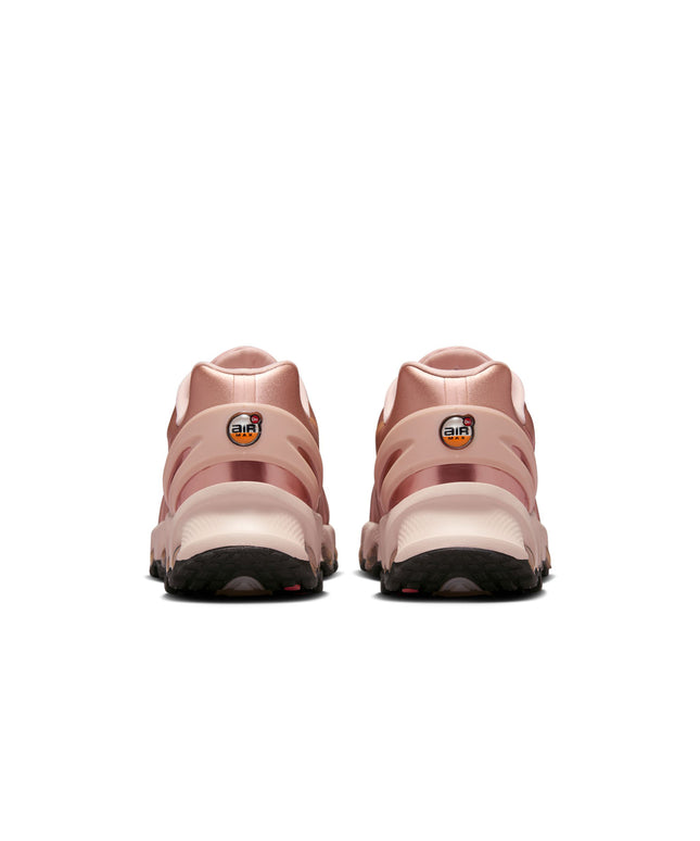 Nike Womens Air Max Dn8 Metallc - Red Bronze