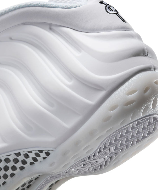 Nike Mens Air Foamposite One - Triple White