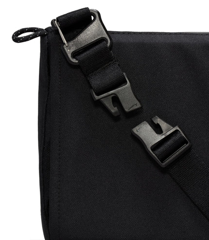 Nike Adult Unisex ACG "Daymax" Cross-body Bag - Black