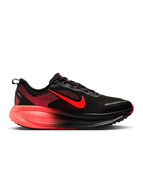 Nike Mens Vomero 18 - Black/Bright Crimson