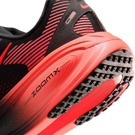 Nike Mens Vomero 18 - Black/Bright Crimson