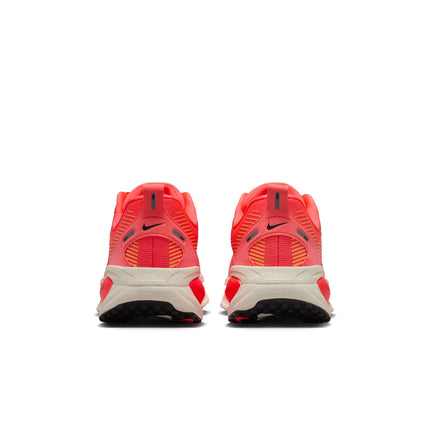 Nike Womens Vomero 18 - Hot Lava