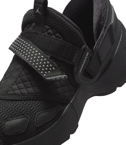 Air Jordan Womens Trunner LX - Black