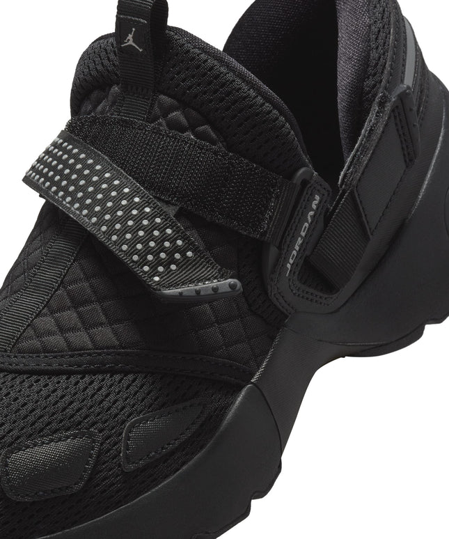 Air Jordan Womens Trunner LX - Black