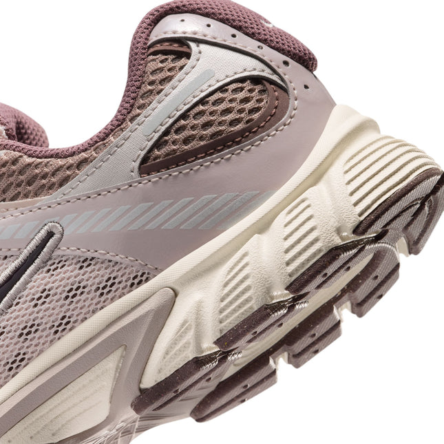 Nike Big Kids V5 Runner - Taupe Haze