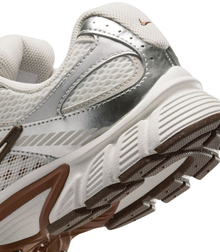 Nike MUJER Nike V5 RNR SAIL/LT OREWOOD BRN-FAUNA BROWN-PHANTOM