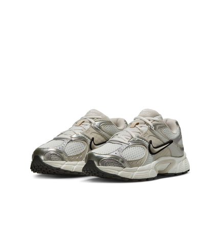 Nike Womens V5 Runner - Summit White