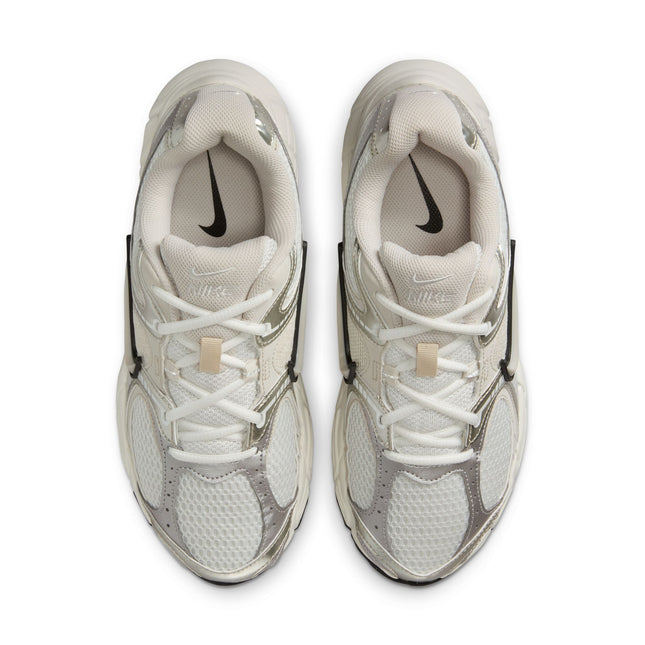 Nike Womens V5 Runner - Summit White