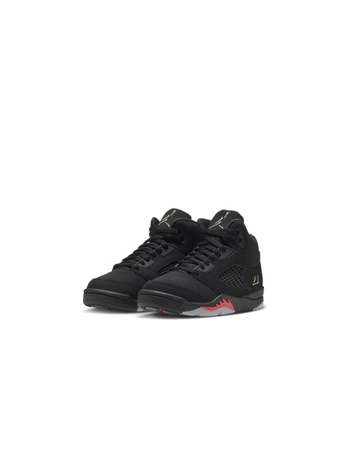 Preschool Air Jordan 5 Retro Halloween sneakers in black nubuck with lime green accents and red shark-tooth details.