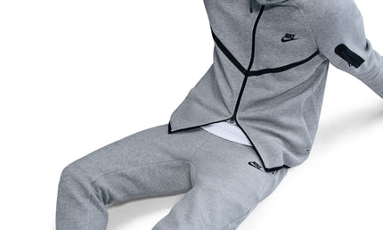 Nike Mens Tech Fleece Joggers - Heather Grey