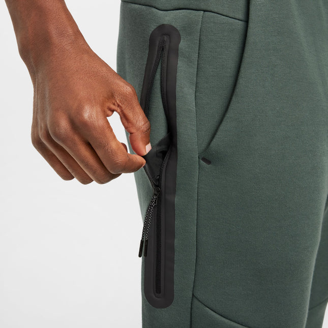 Nike Mens Tech Fleece Joggers - Green/Black