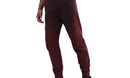 Nike Men's Tech Fleece Joggers - Dark Team Red
