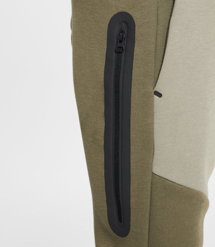Nike Big Kids Tech Fleece Joggers - Medium Olive