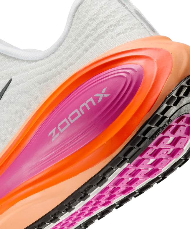 Nike Womens Vomero Plus - White/Fire Pink