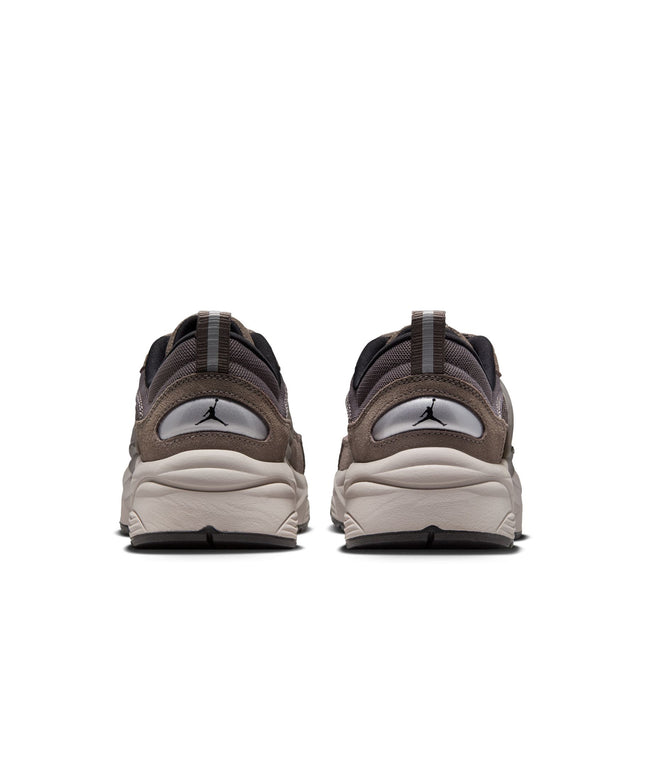 Air Jordan Mens Trunner - Cave Stone/Black
