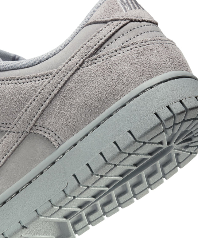 Nike Mens Dunk Low Retro SE - Wolf Grey