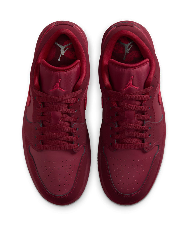 Air Jordan Womens 1 Low SE - Valentine's Day