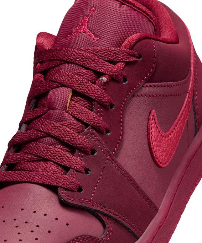 Air Jordan Womens 1 Low SE - Valentine's Day