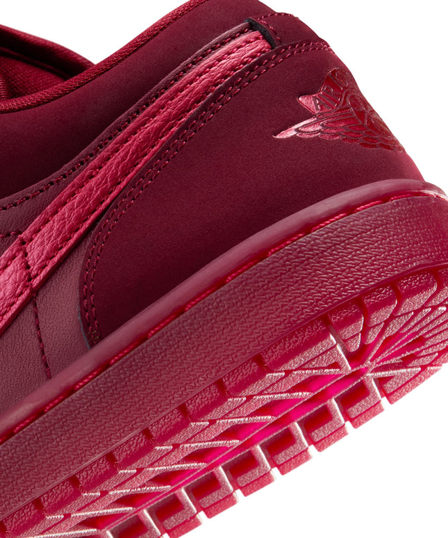 Air Jordan Womens 1 Low SE - Valentine's Day