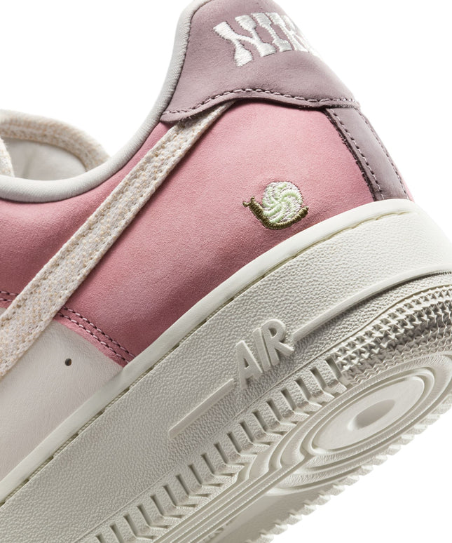 Nike Womens Air Force 1 '07 LX - Sail/Pearl Pink