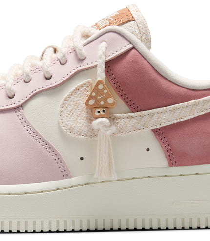 Nike Air Force 1 '07 LX para mujer, color vela/vela-vela-rosa perla 