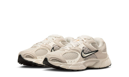 Nike Womens V5 RNR - Light Orewood Brown